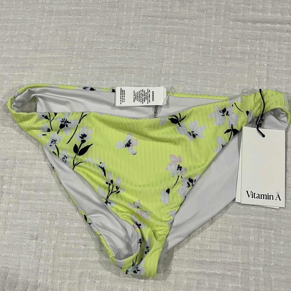 Vitamin A women’s bottom